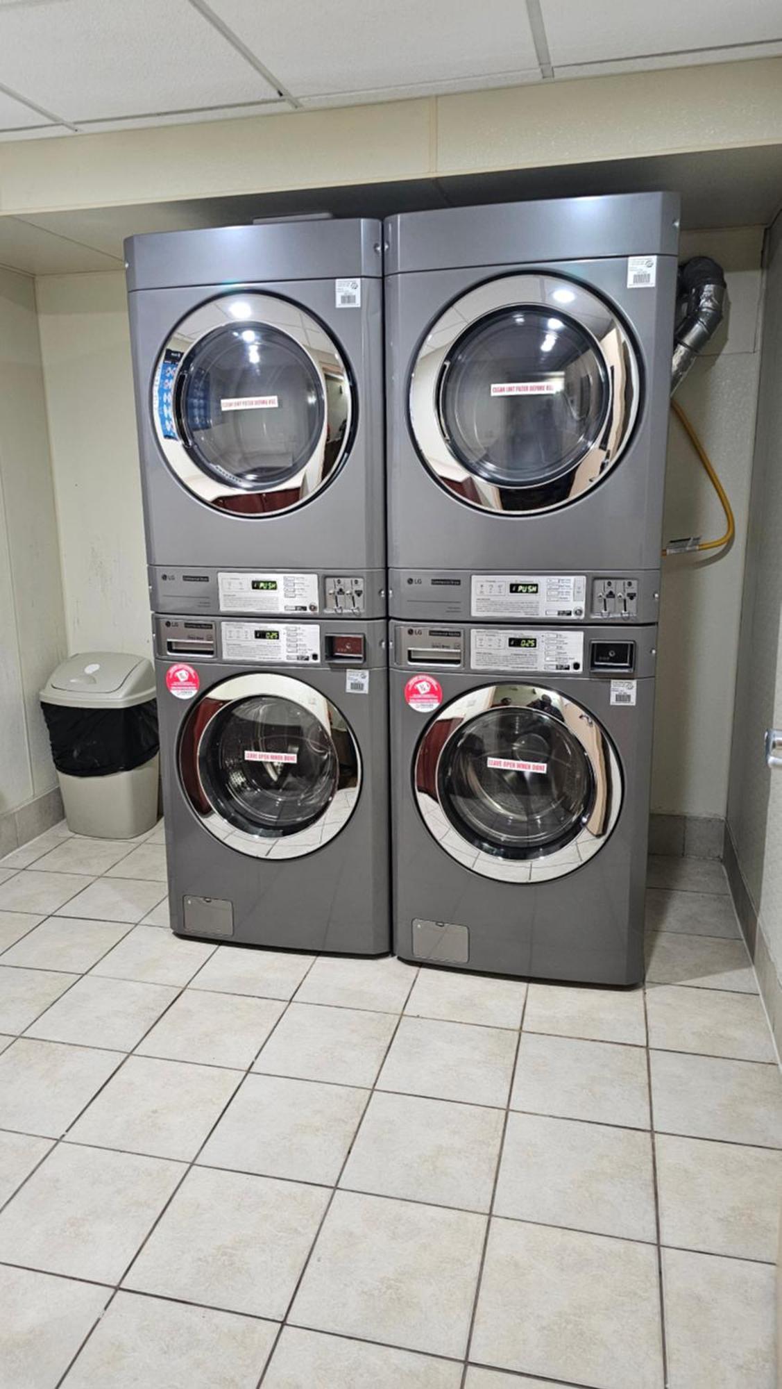 Econo Lodge Woodbridge Iselin Экстерьер фото